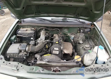 2000 Chevrolet Tracker z USA, uszkodzony, nr VIN 2CNBJ1862Y6957121